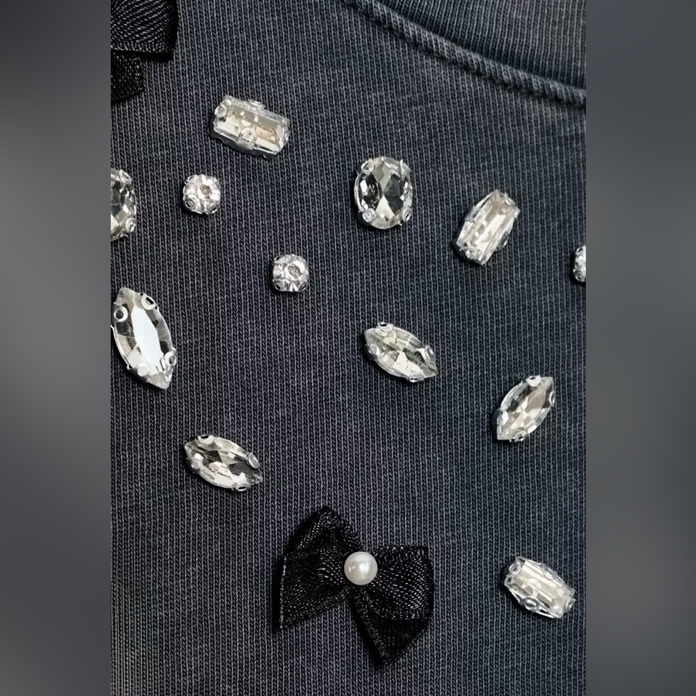 Zara Anthracite Gray T-Shirt With Rhinestones & Bows | XL | Cotton | NWT - Picture 7 of 14